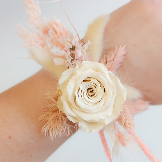Dried flower corsage