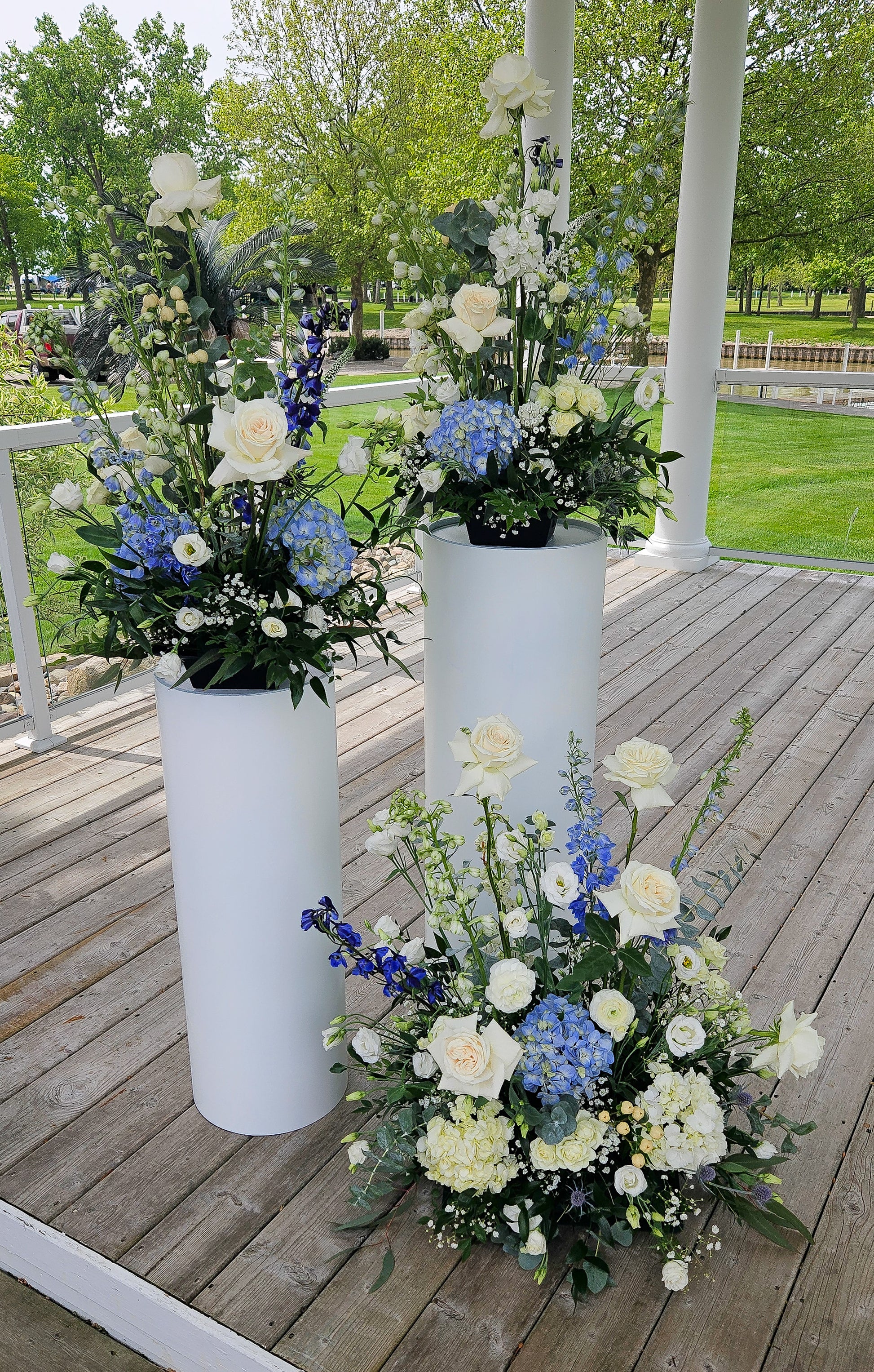 Blue ceremony flowers 